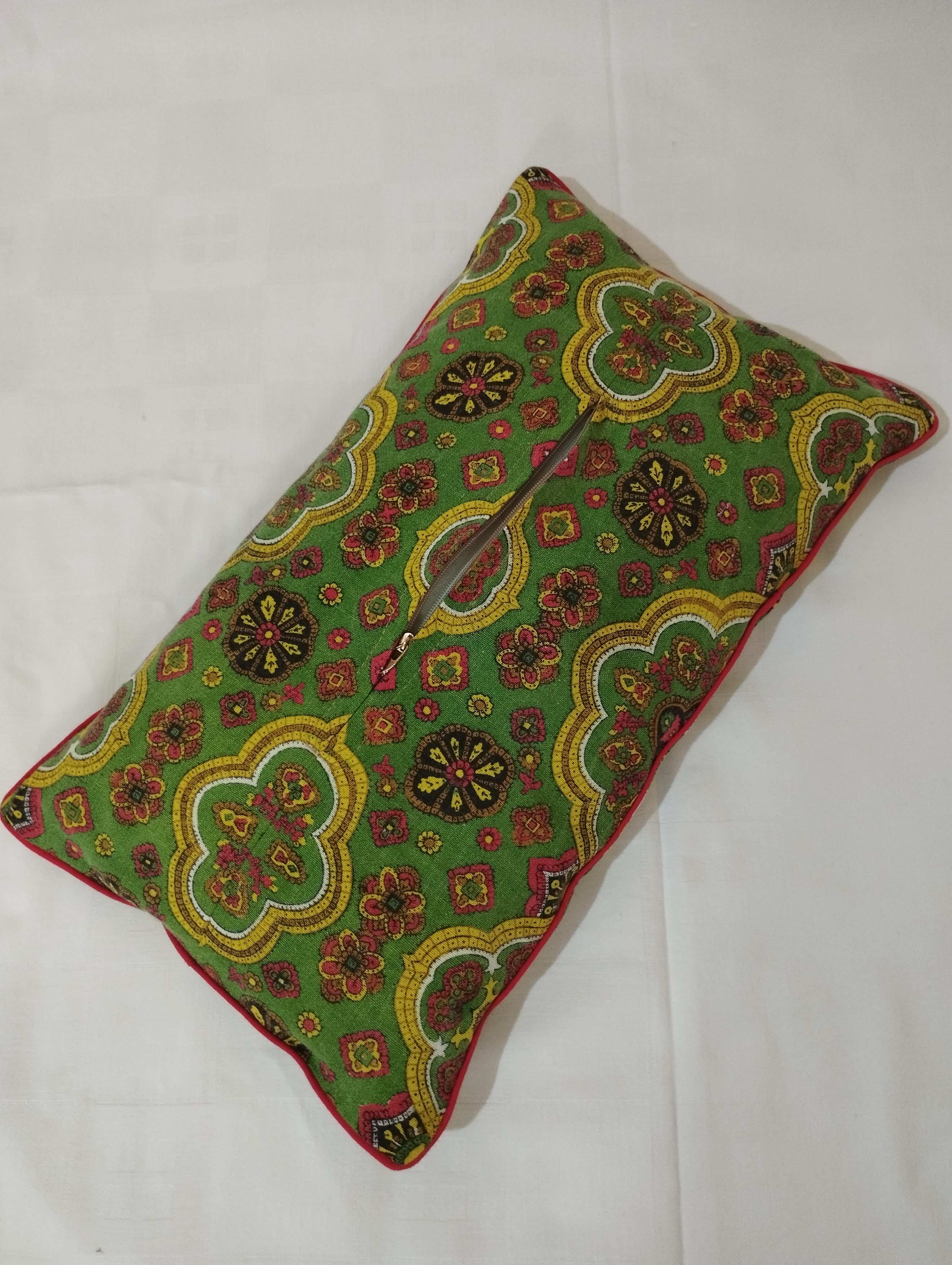 Zippered & Piped Cushions - Image 5