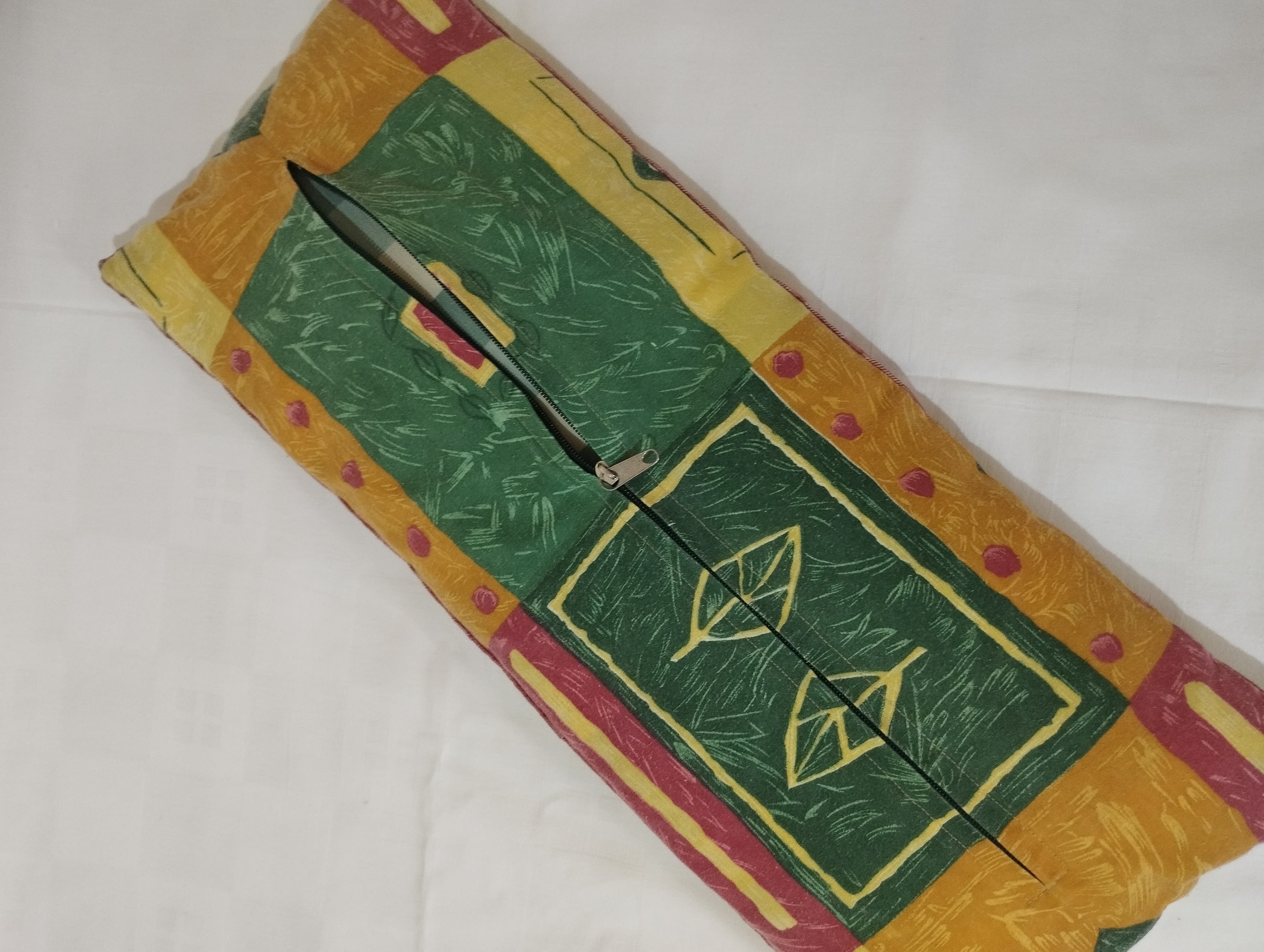 Zippered & Piped Cushions - Image 8